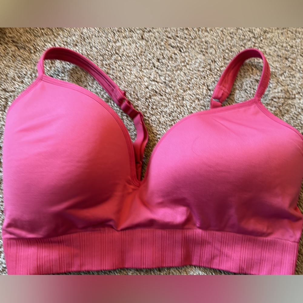 Athleta size medium sports bra nwot